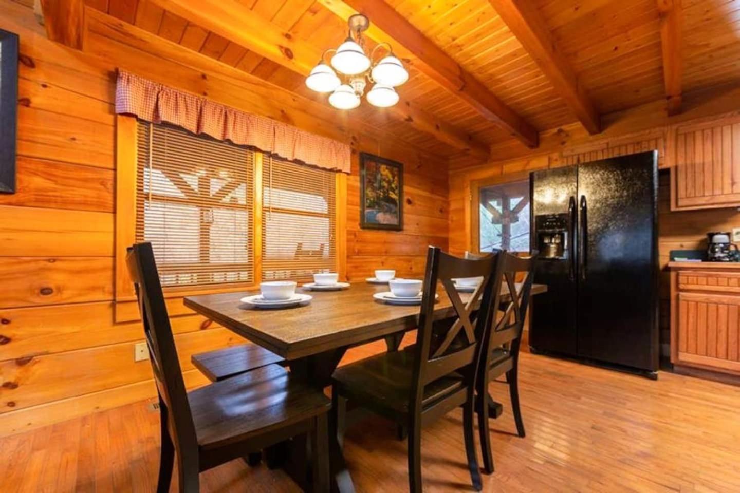 Pigeonforge Cabin Game Roomdog Friendlyhot Tub Pigeon Forge Dış mekan fotoğraf