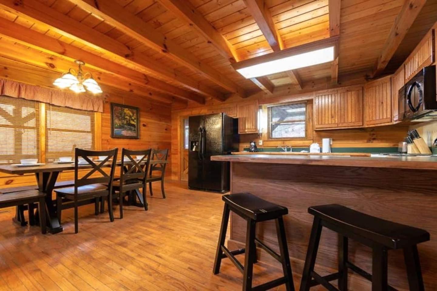 Pigeonforge Cabin Game Roomdog Friendlyhot Tub Pigeon Forge Dış mekan fotoğraf