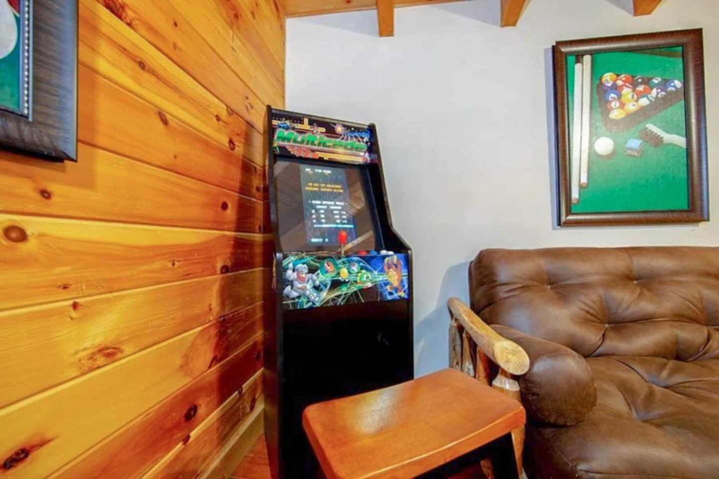 Pigeonforge Cabin Game Roomdog Friendlyhot Tub Pigeon Forge Dış mekan fotoğraf