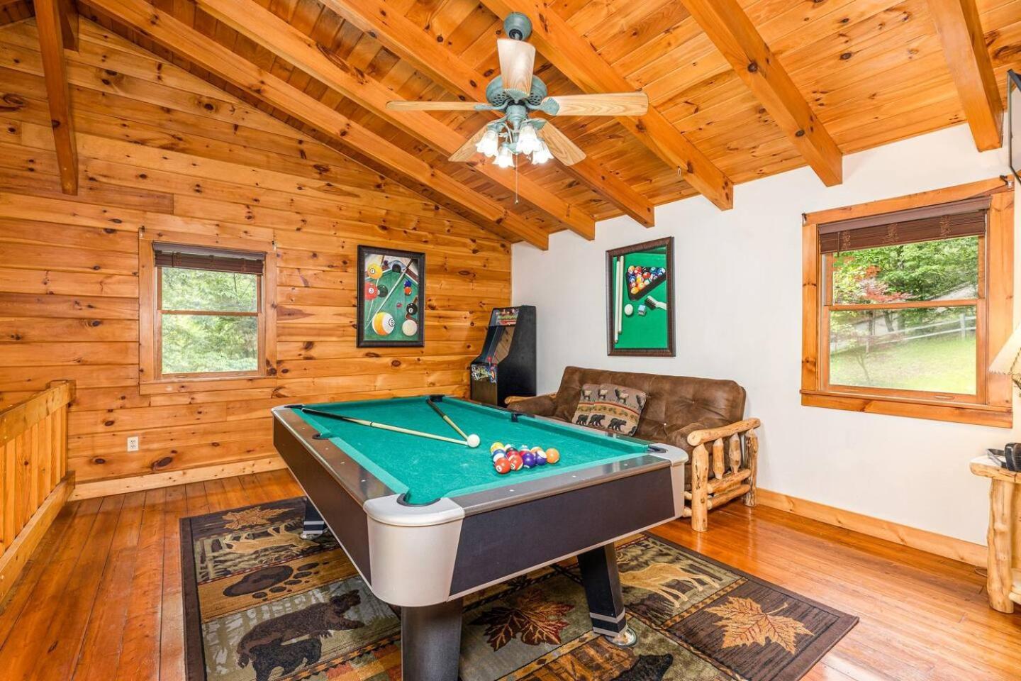 Pigeonforge Cabin Game Roomdog Friendlyhot Tub Pigeon Forge Dış mekan fotoğraf