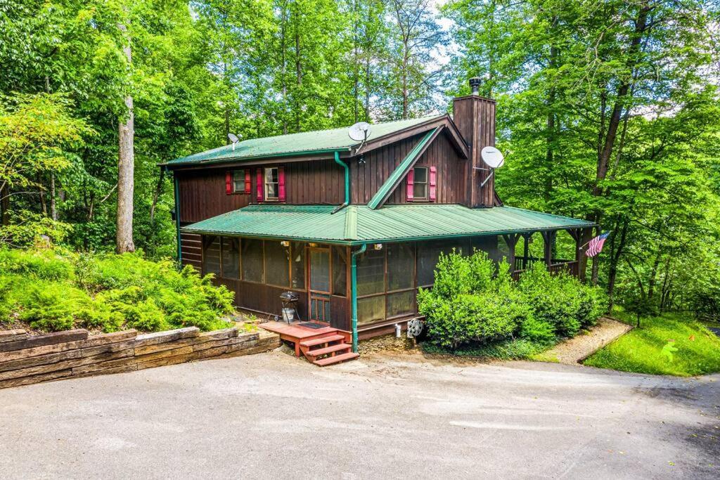 Pigeonforge Cabin Game Roomdog Friendlyhot Tub Pigeon Forge Dış mekan fotoğraf